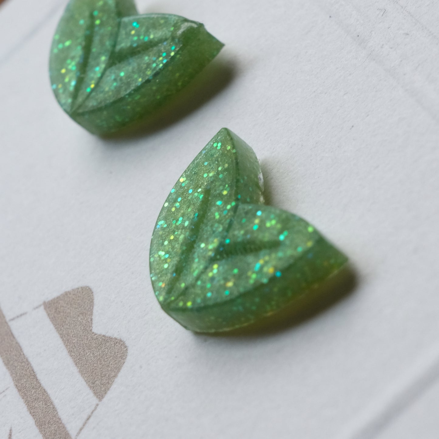 Glitter Leaf Manget Earrings